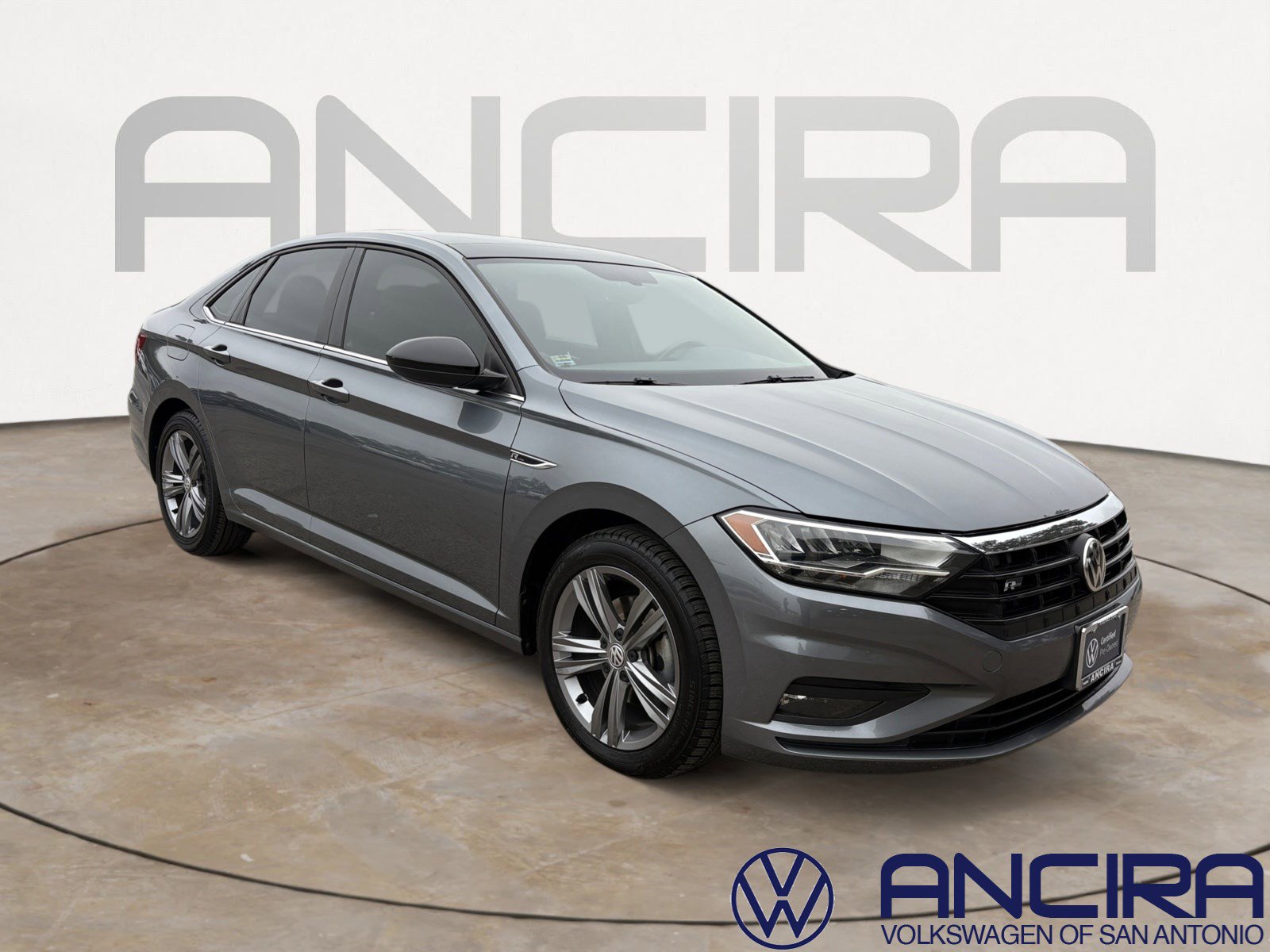 2020 Volkswagen Jetta R-Line's photo