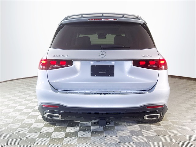 2026 Mercedes Benz GLS 580 4MATIC photo 3
