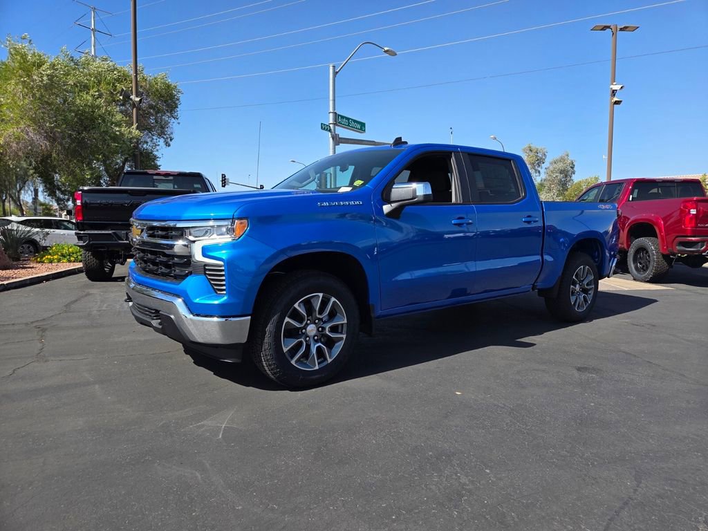 2026 Chevrolet Silverado 1500 LT photo 2