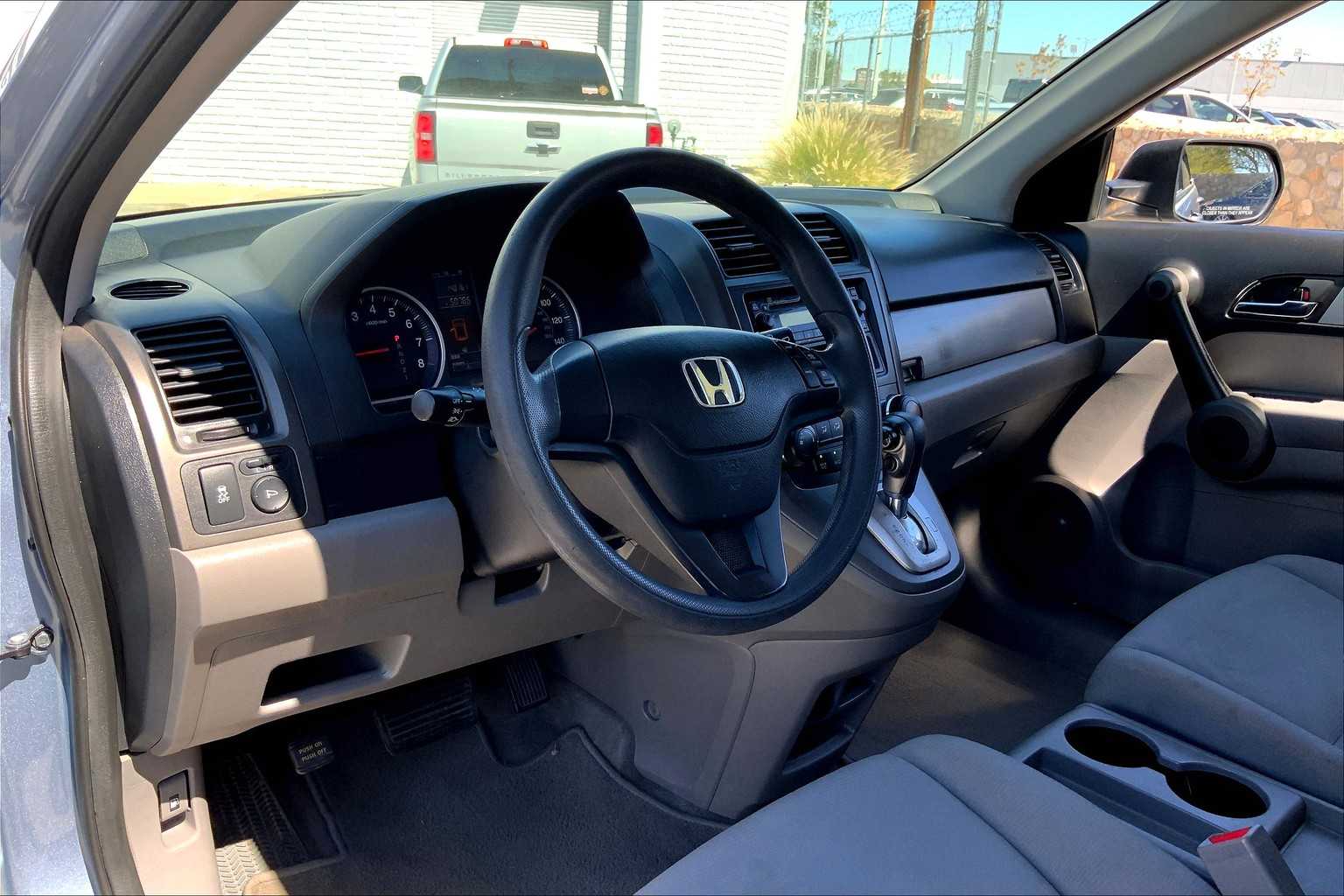 2010 Honda CR-V LX photo 15