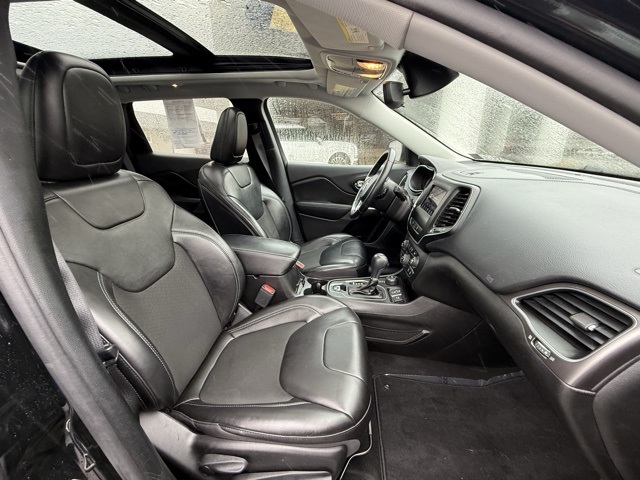 2021 Jeep Cherokee Latitude photo 17