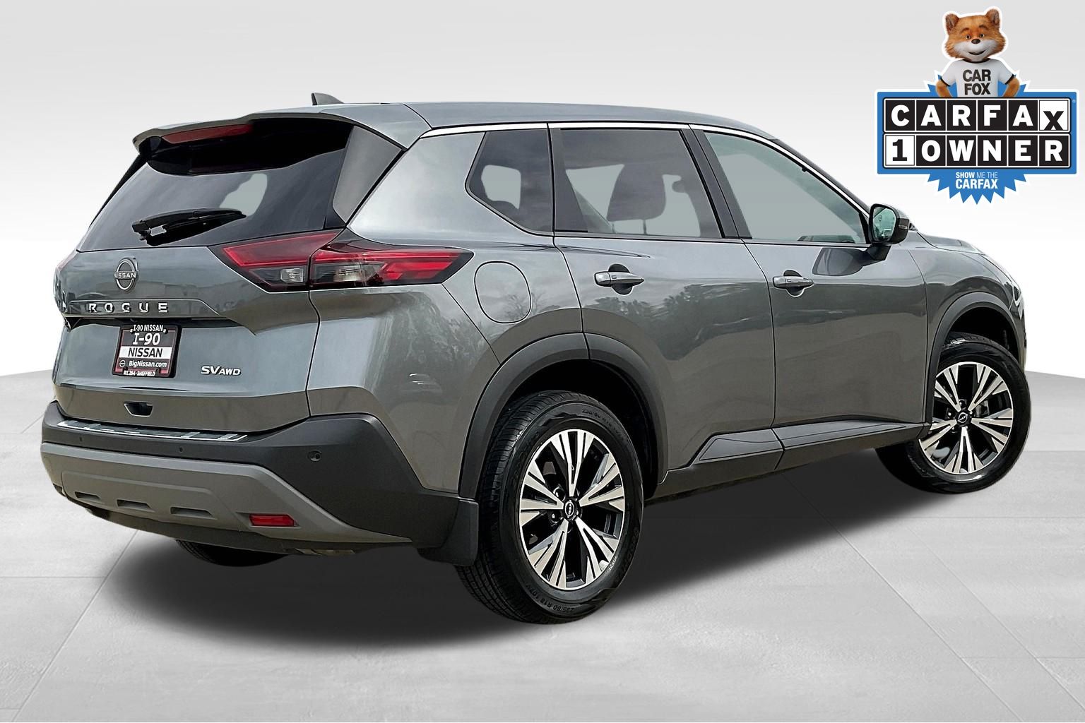 2023 Nissan Rogue SV photo 2