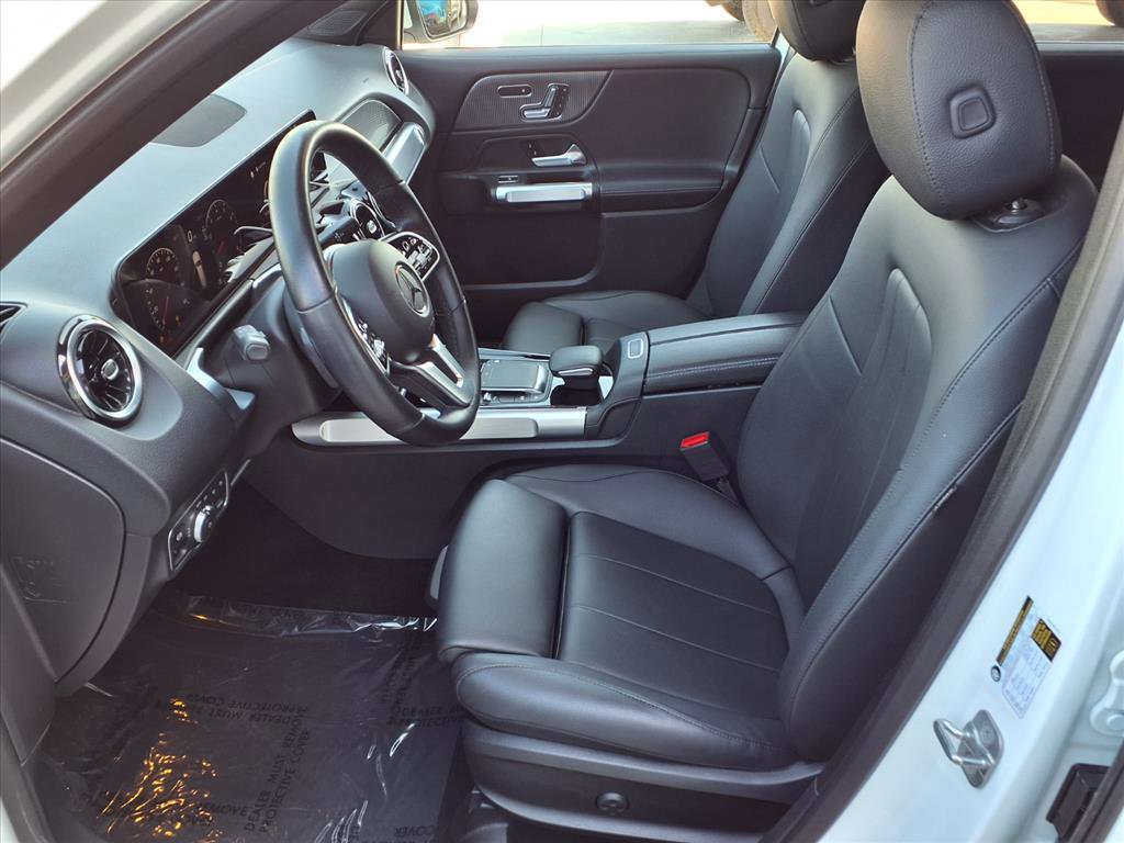 2023 Mercedes Benz GLB 250 photo 14