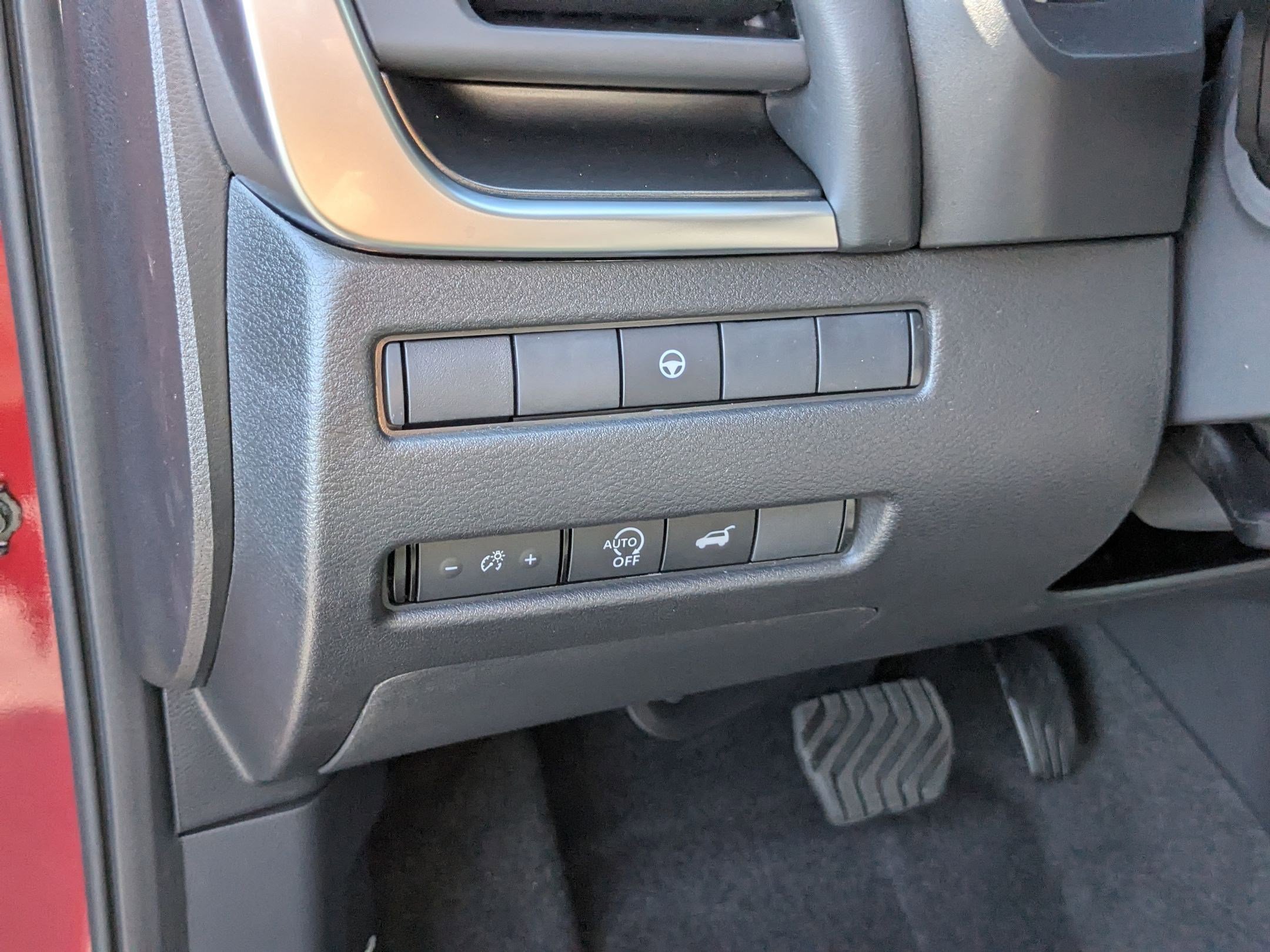 2026 Nissan Rogue SV photo 11