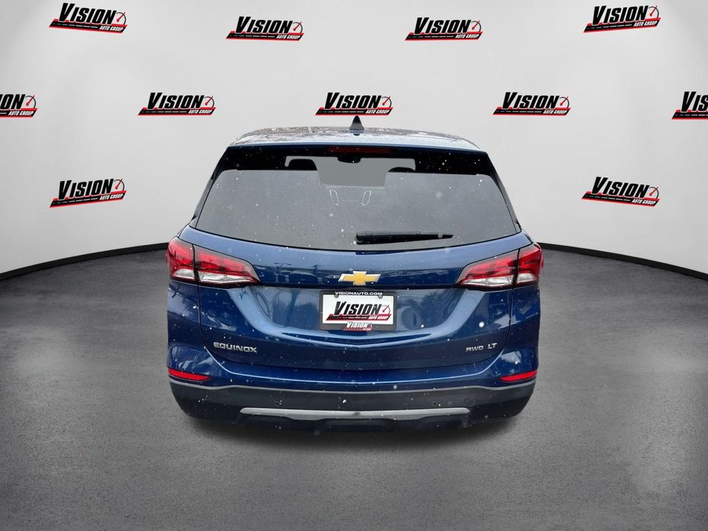 2022 Chevrolet Equinox LT photo 4