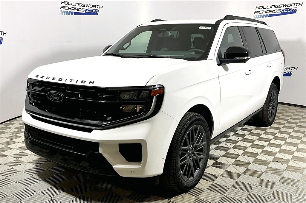 2025 Ford Expedition Platinum's photo
