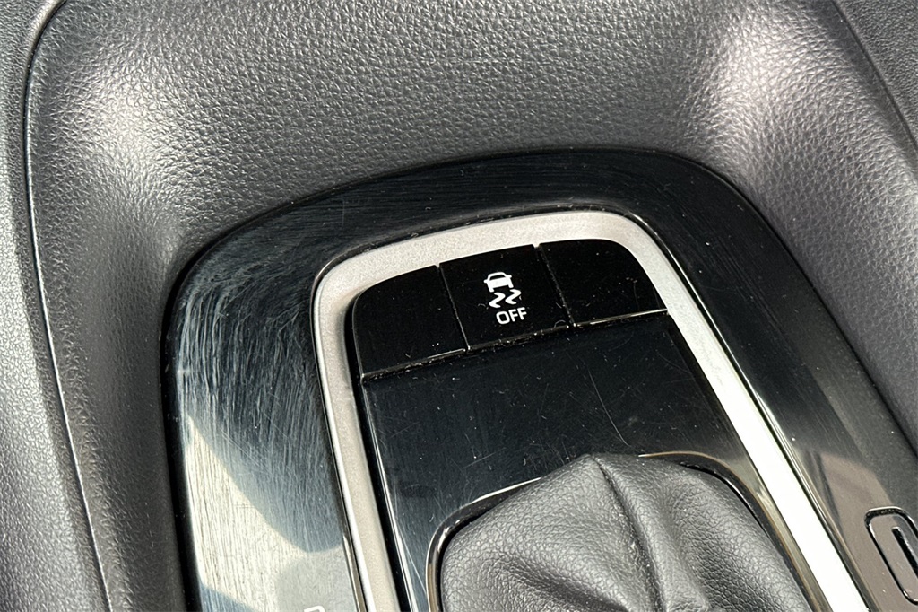 2023 Toyota Corolla LE photo 25