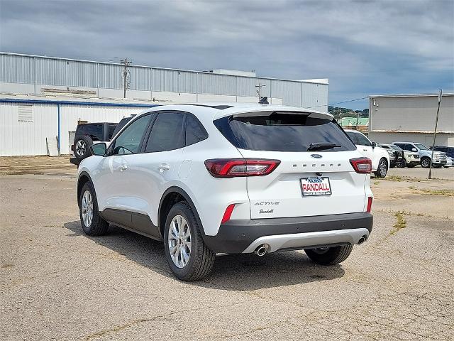 2025 Ford Escape Active photo 2