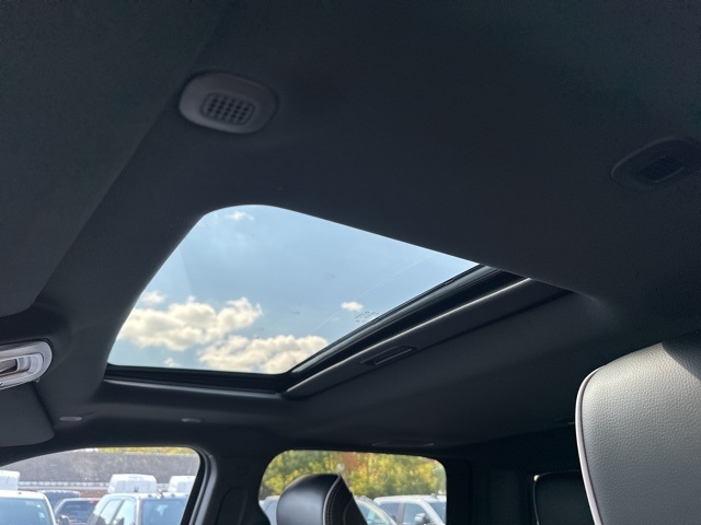 2025 Ram 2500 Laramie photo 9