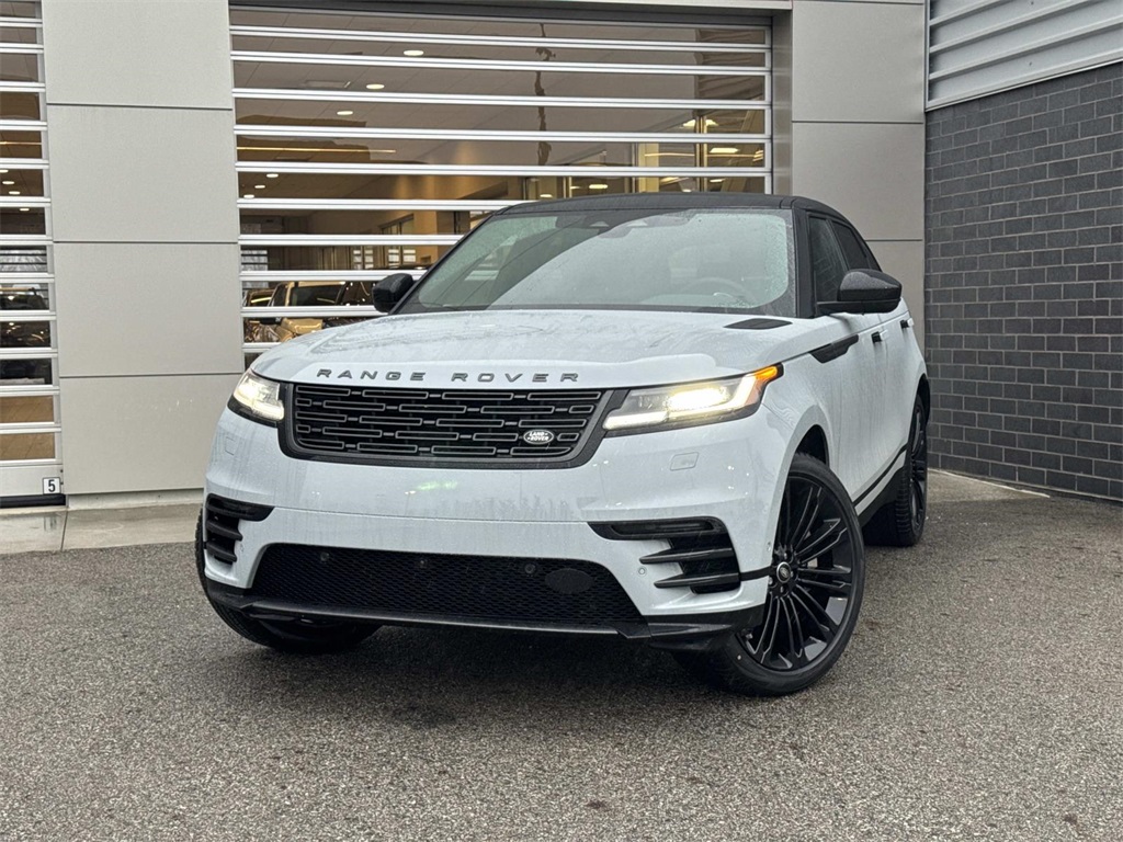 2026 Land Rover Range Rover Velar Dynamic SE's photo