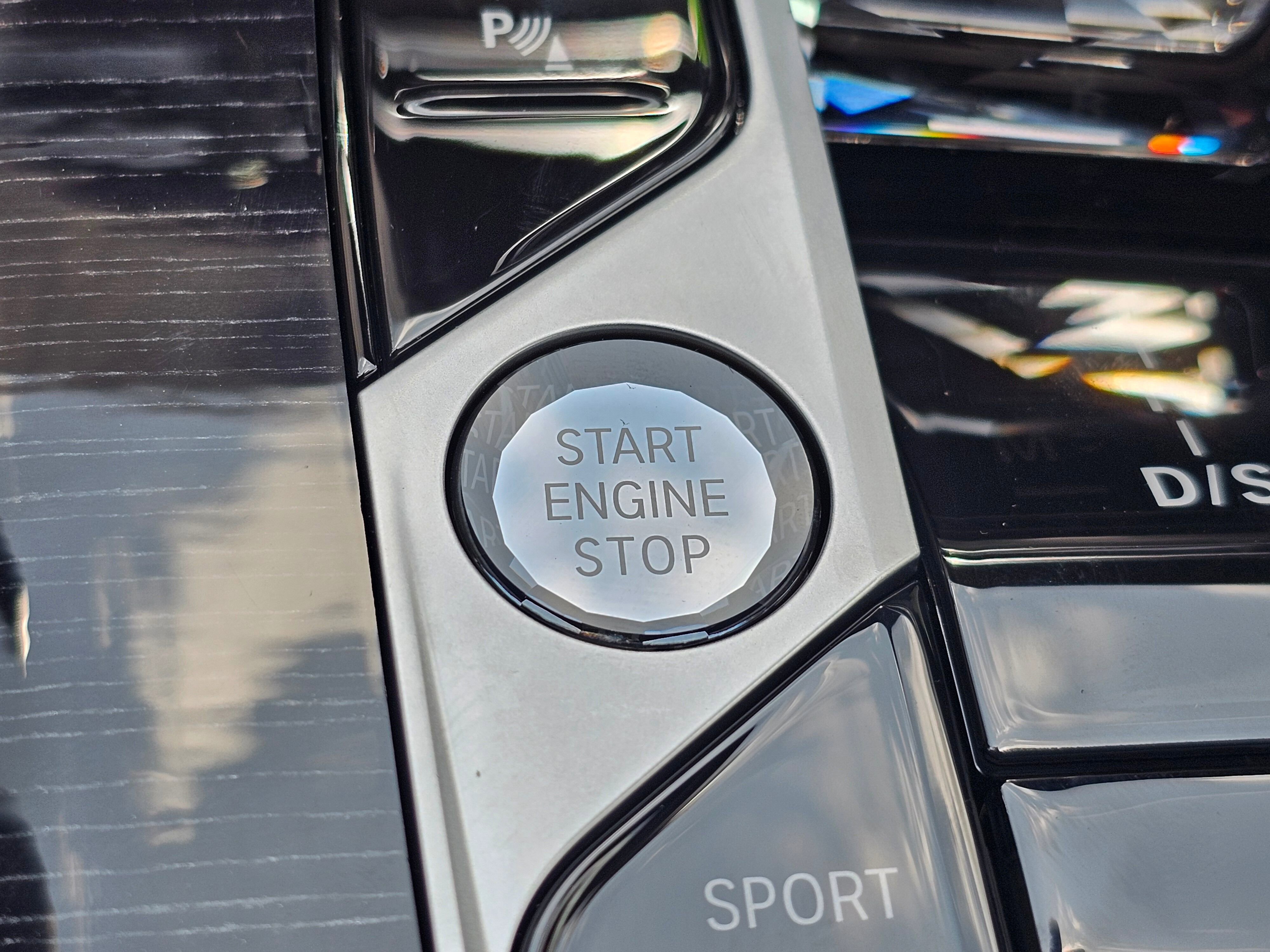 New 2026 Black Sapphire Metallic BMW M60i image 21