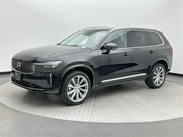 2025 Volvo XC90 Plus's photo