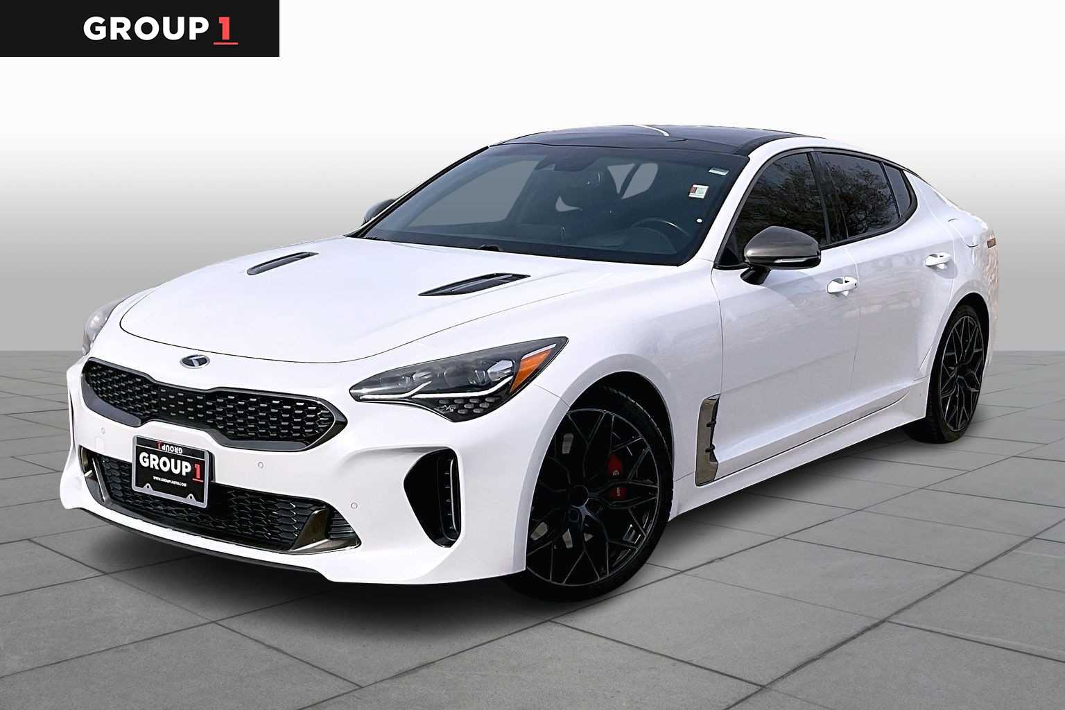2018 Kia Stinger GT2's photo