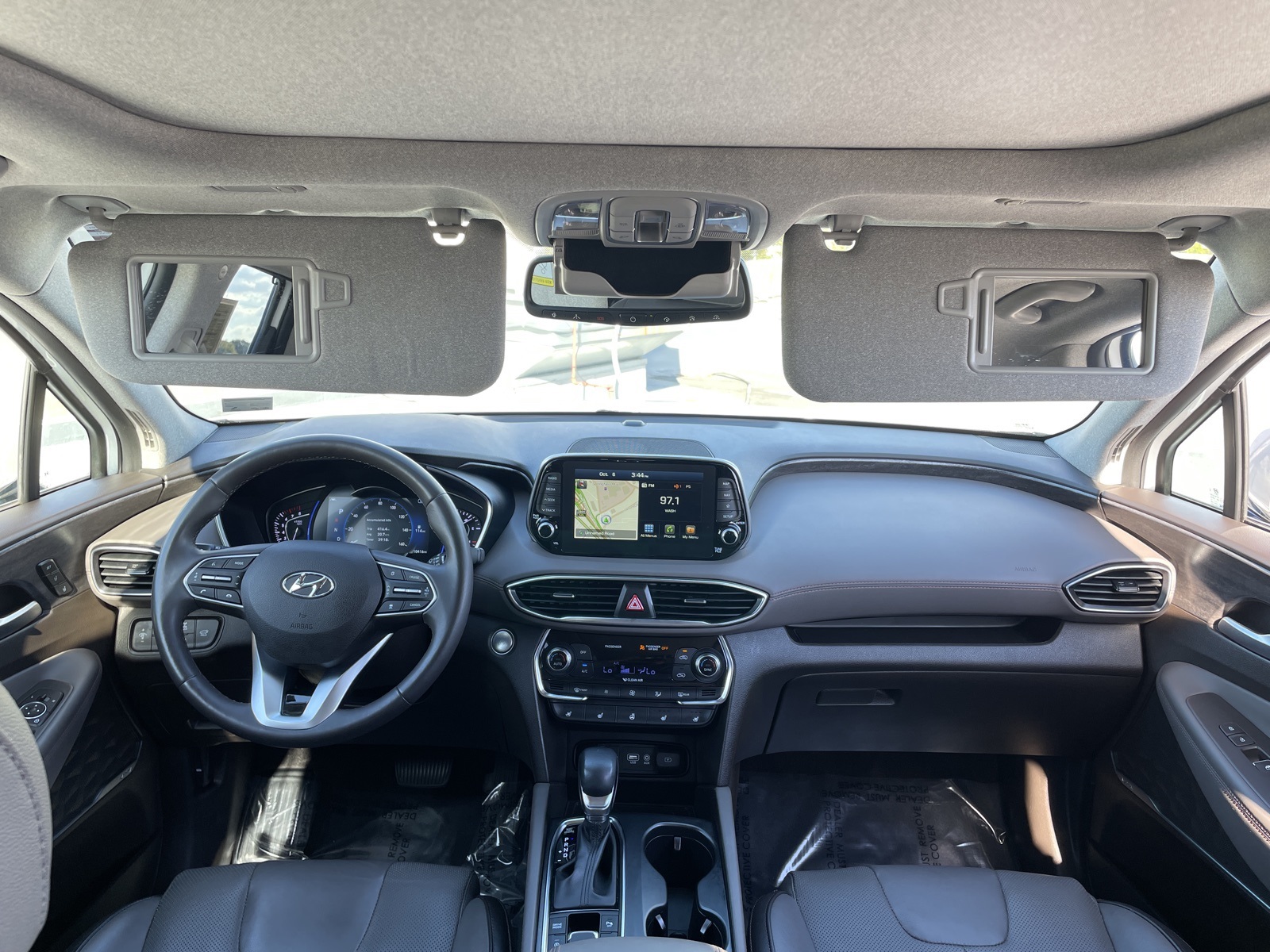 2020 Hyundai Santa Fe Limited photo 3