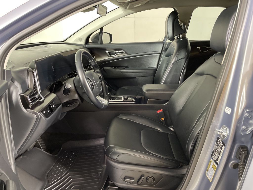 2024 Kia Sportage EX photo 17