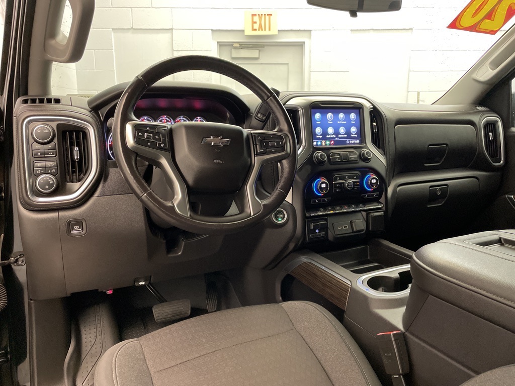 2020 Chevrolet Silverado 1500 RST photo 9
