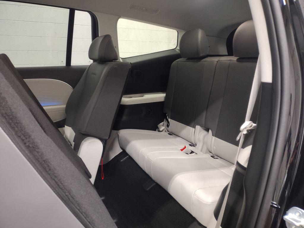 2026 Hyundai Ioniq SEL photo 26