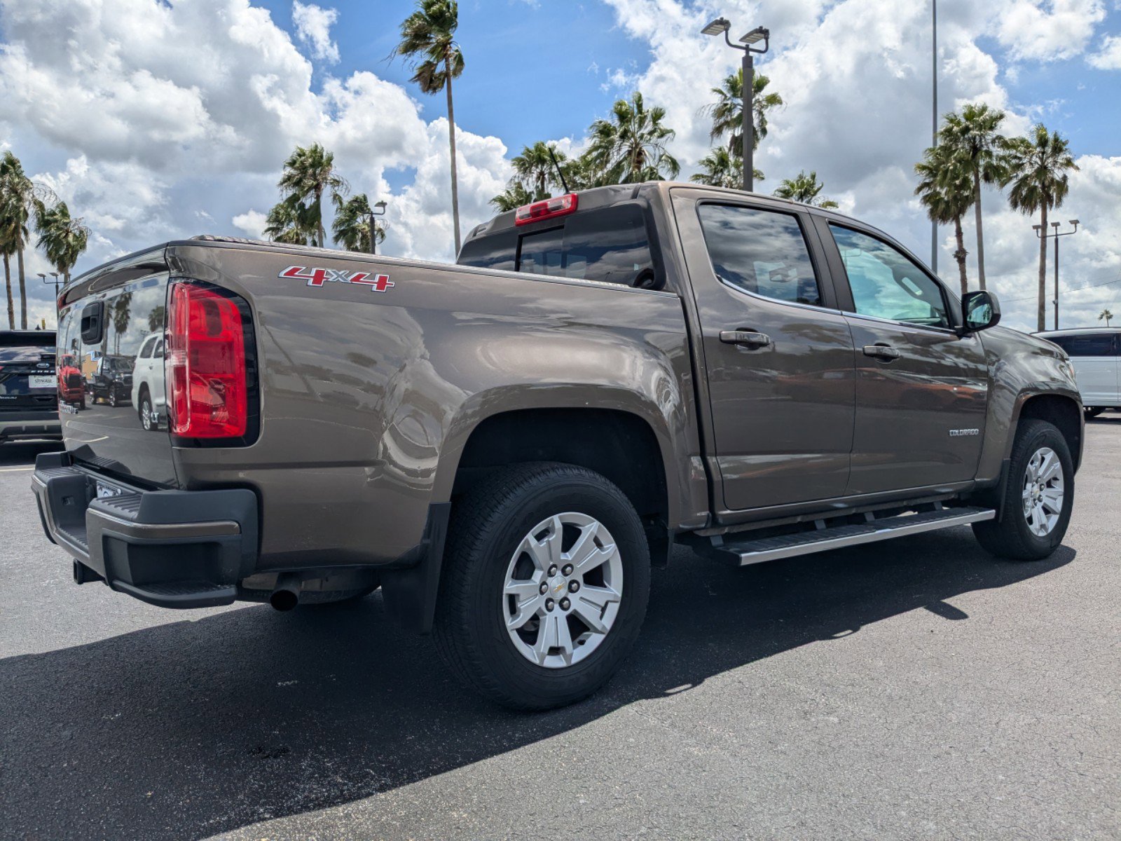 PreOwned 2017 Chevrolet Colorado 4WD LT 4WD Crew Cab 128.3″ LT in