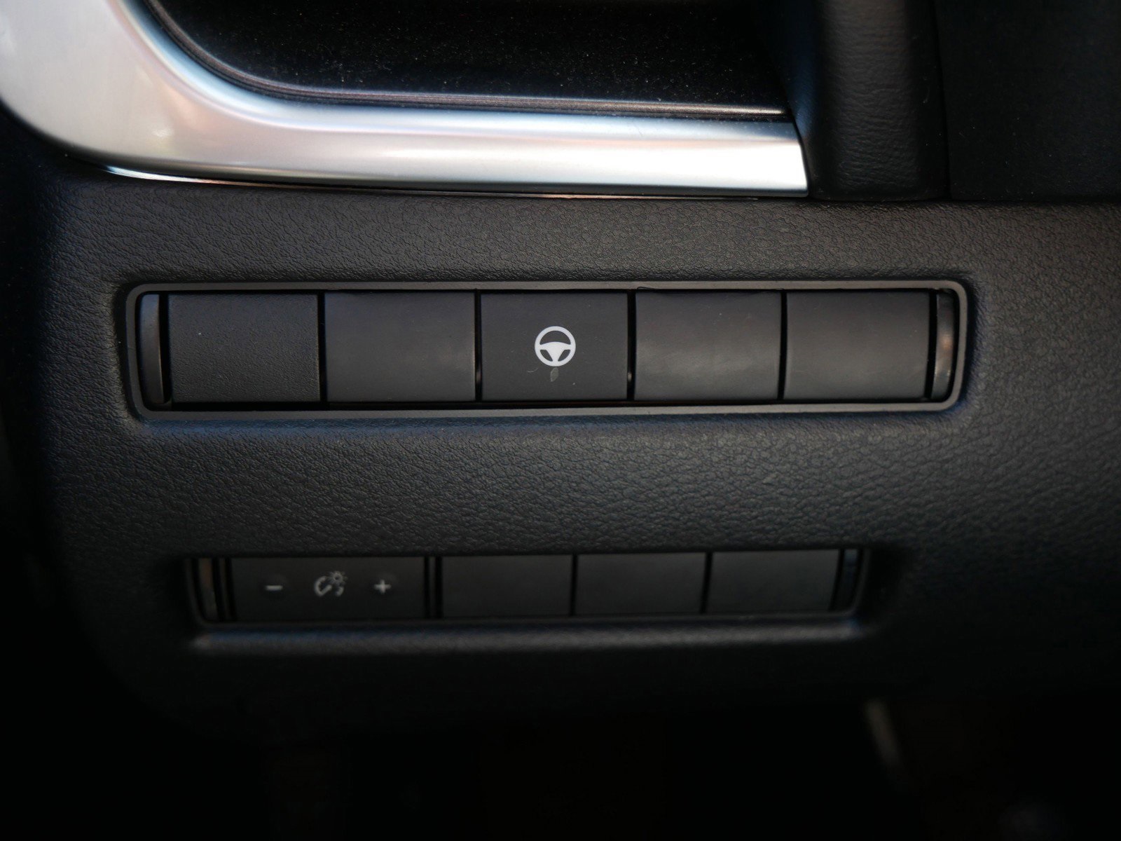 2023 Nissan Rogue SV photo 25