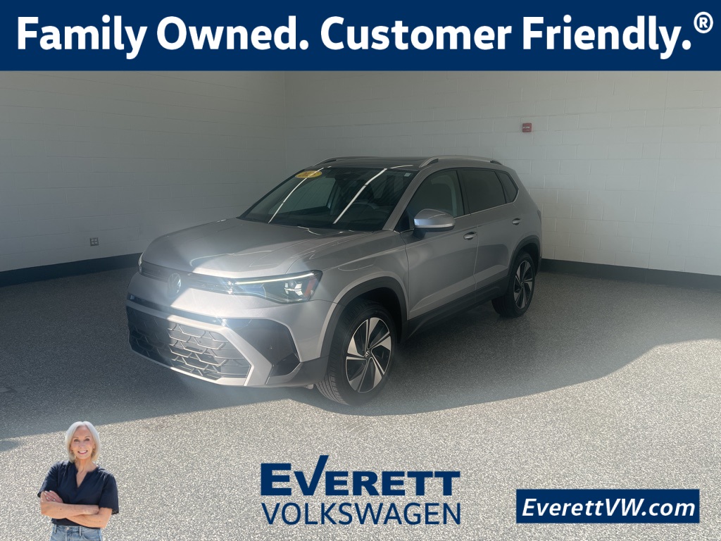 2025 Volkswagen Taos SE's photo