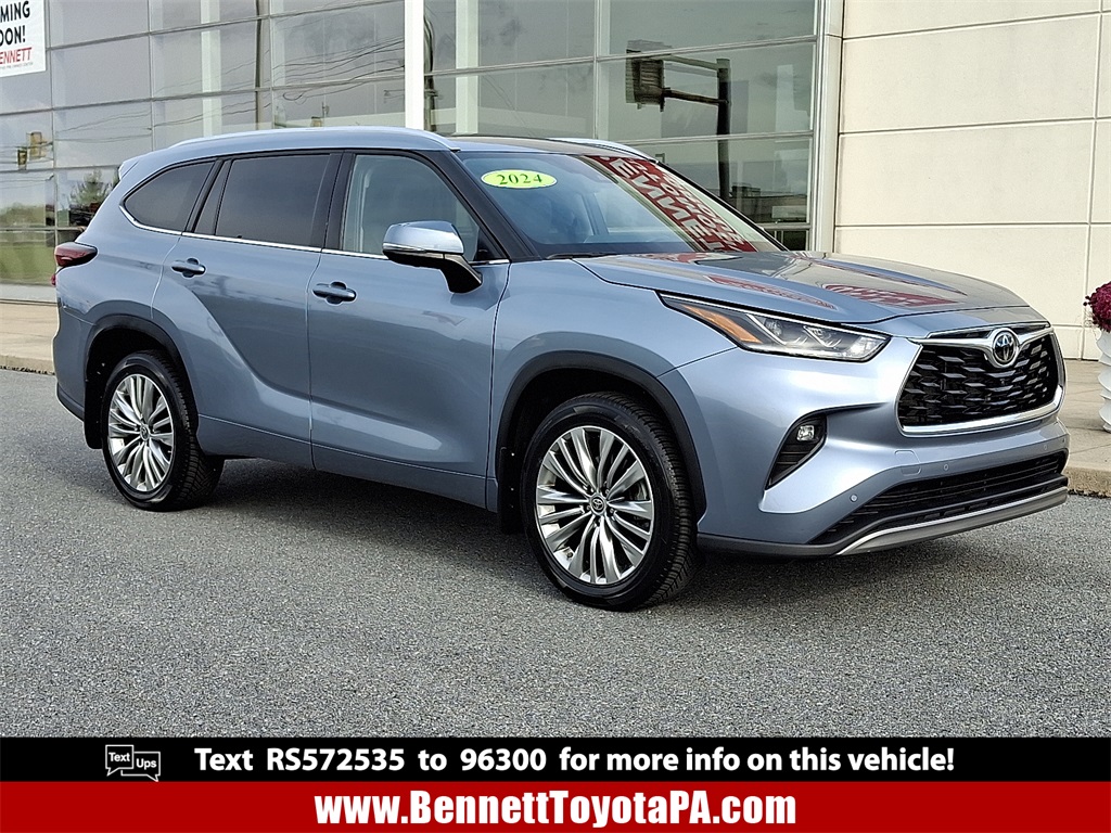 2024 Toyota Highlander Platinum's photo