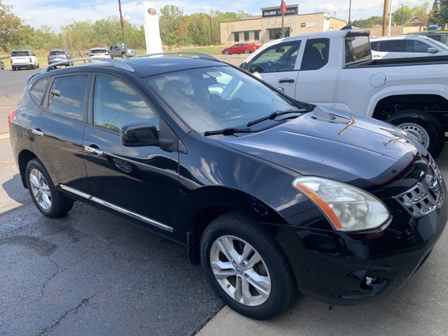 2013 Nissan Rogue SV photo 3