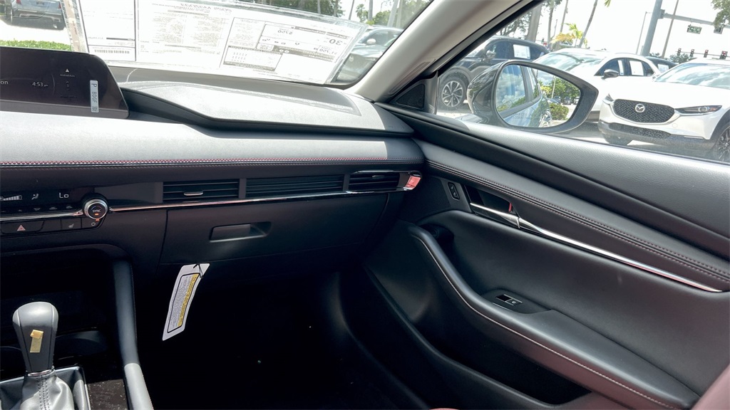 2025 Mazda Mazda3 Sedan 2.5 s Carbon photo 15