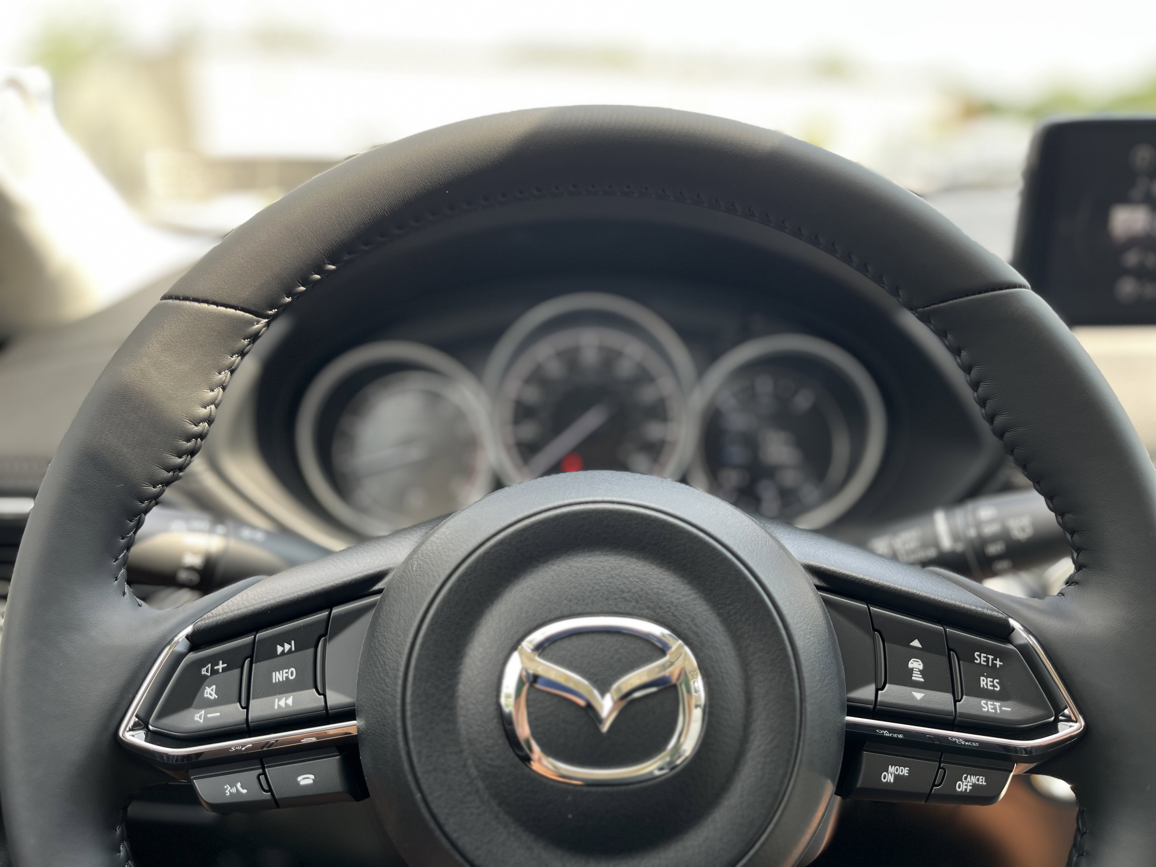 2025 Mazda CX-5 2.5 S Preferred photo 2