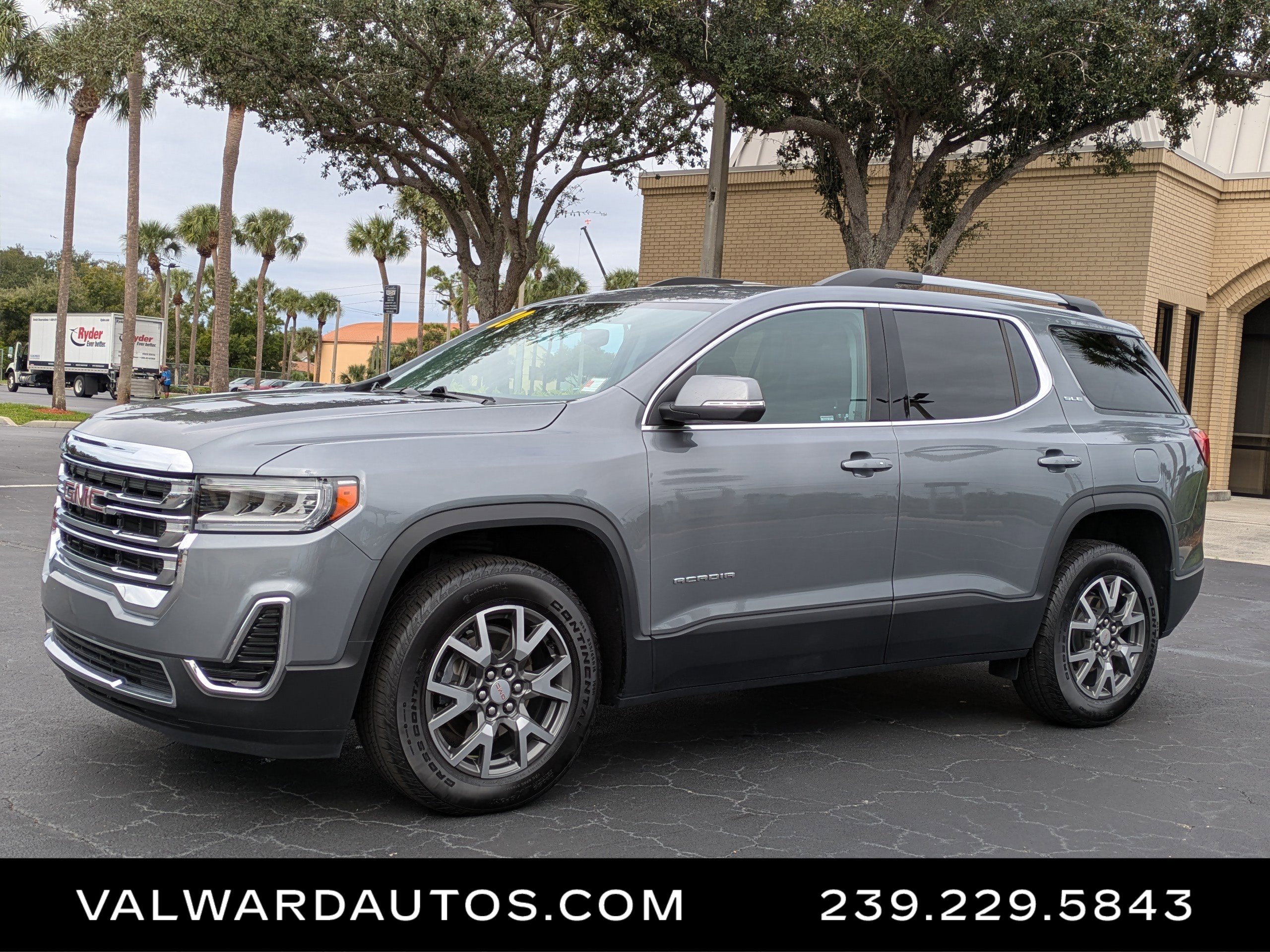 2020 GMC Acadia SLE's photo