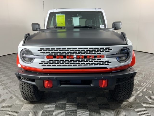 2025 Ford Bronco First Edition photo 2