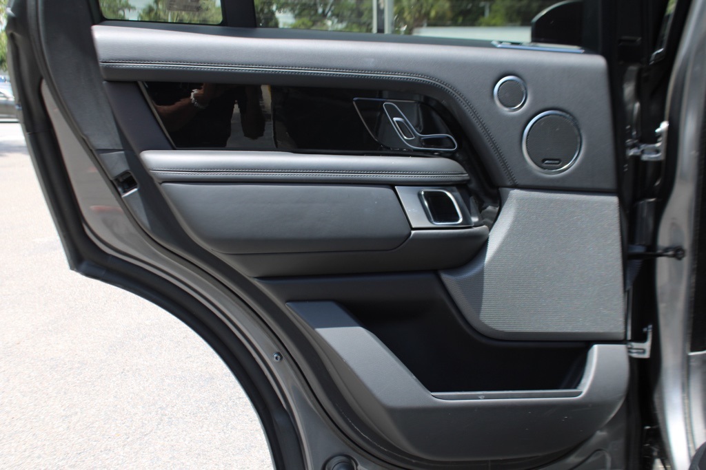 2019 Land Rover Range Rover SuperCharged photo 32