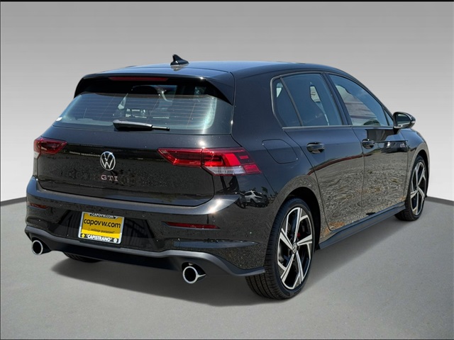 2025 Volkswagen Golf GTI SE photo 4