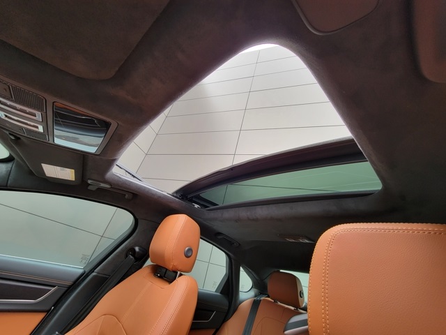 2024 Jaguar XF R-Dynamic SE photo 39