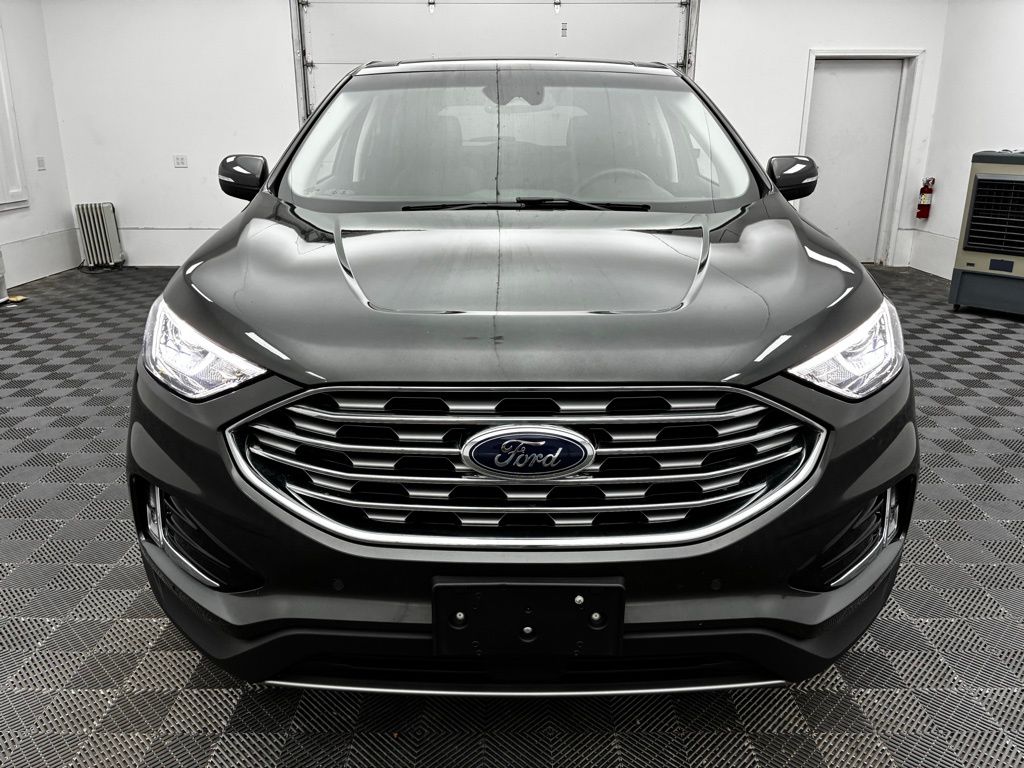 2020 Ford Edge Titanium photo 8