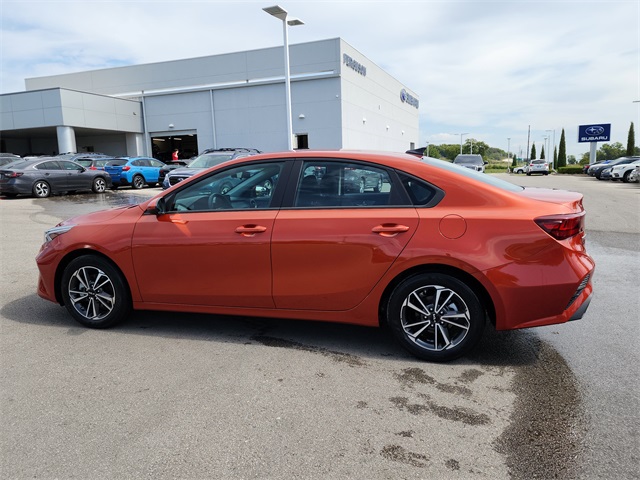 2023 Kia Forte LXS photo 4