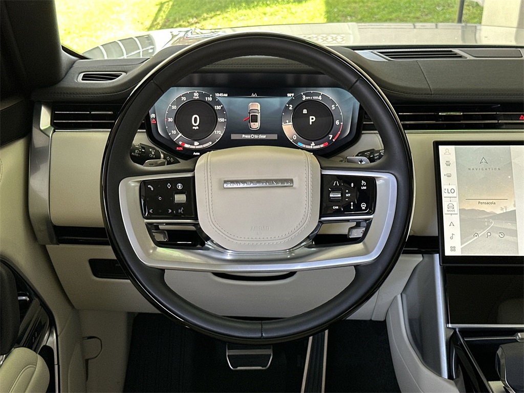 2024 Land Rover Range Rover SE photo 16