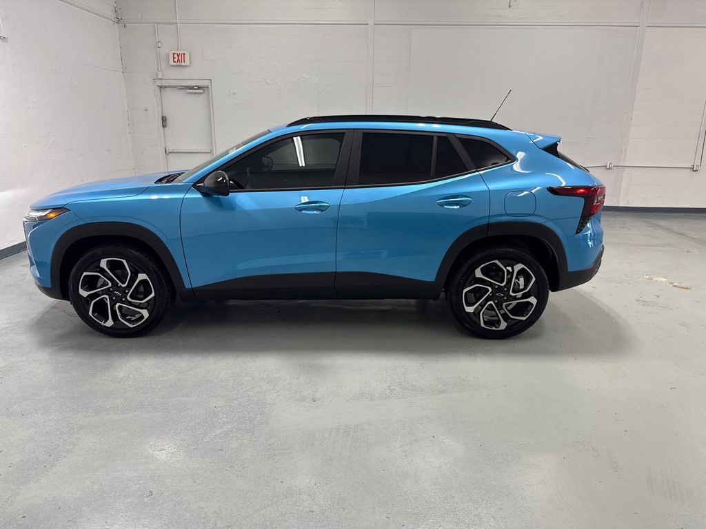 2025 Chevrolet Trax photo 5