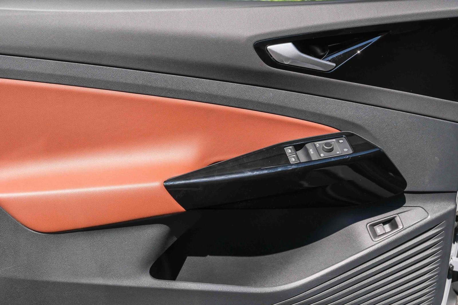 2022 Volkswagen ID.4 Pro S photo 21