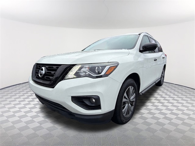 2020 Nissan Pathfinder SL's photo
