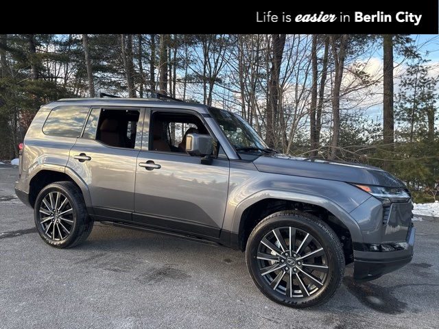 2026 Lexus GX Luxury's photo