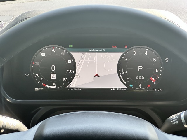 2025 Land Rover Defender 110 S photo 28