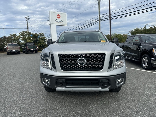 2018 Nissan Titan PRO-4X photo 7