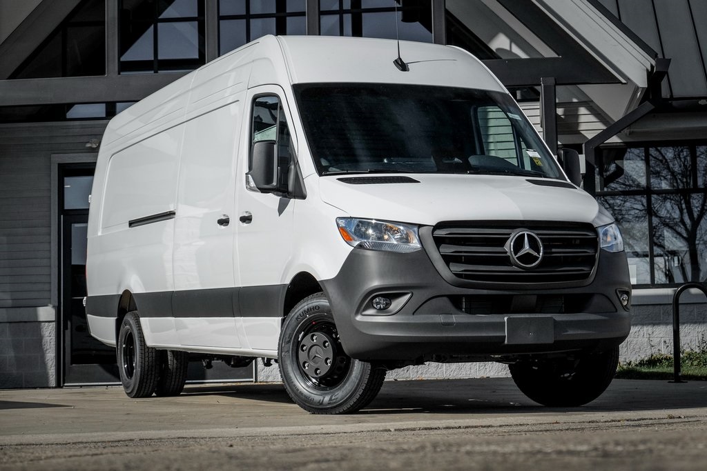 2026 Mercedes-Benz Sprinter Cargo Van Base's photo
