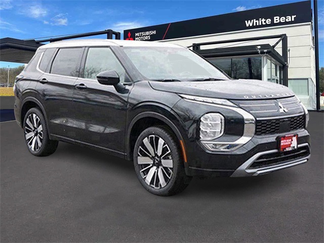 2025 Mitsubishi Outlander SEL Platinum Edition's photo