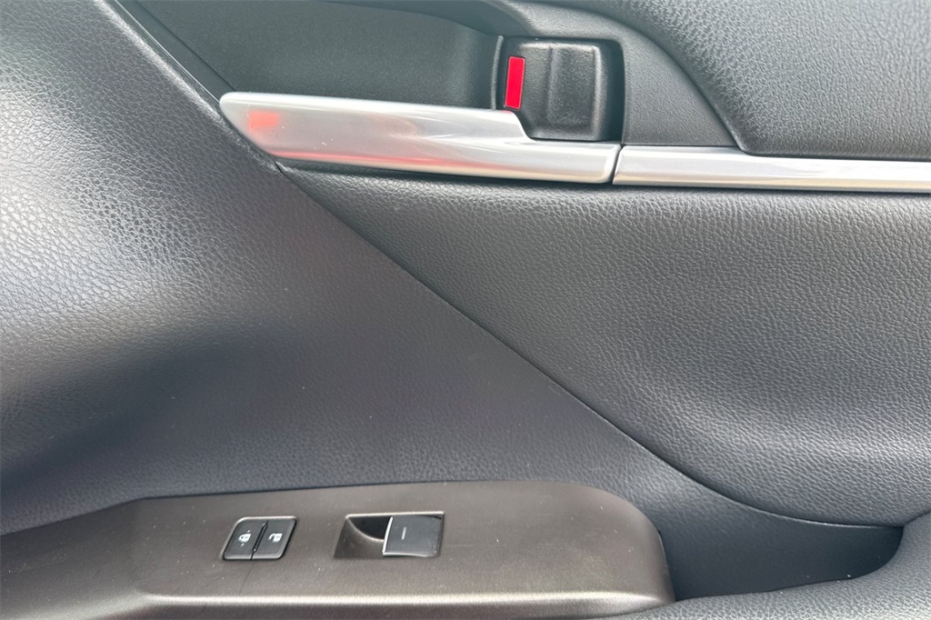 2023 Toyota Camry XSE photo 19
