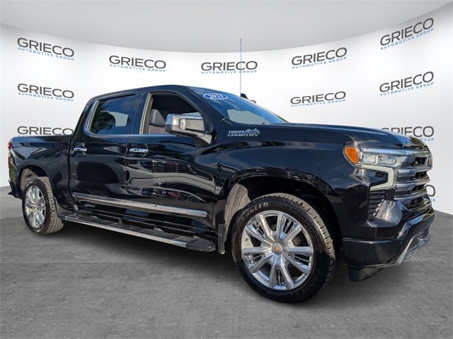 2023 Chevrolet Silverado 1500 High Country's photo