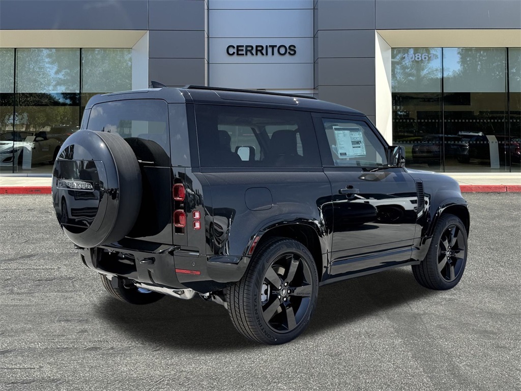 2025 Land Rover Defender 90 X-Dynamic SE photo 4