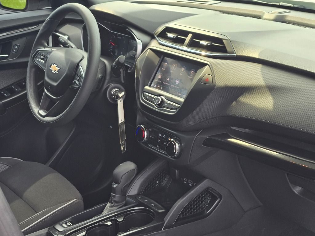 2022 Chevrolet Trailblazer LS photo 5