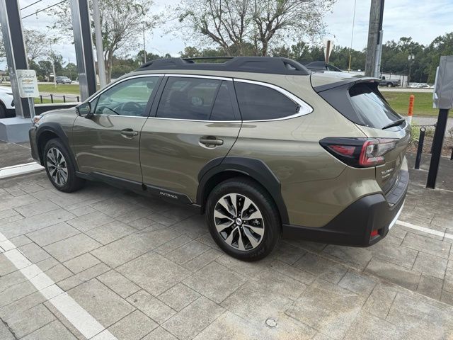 2023 Subaru Outback Limited photo 4