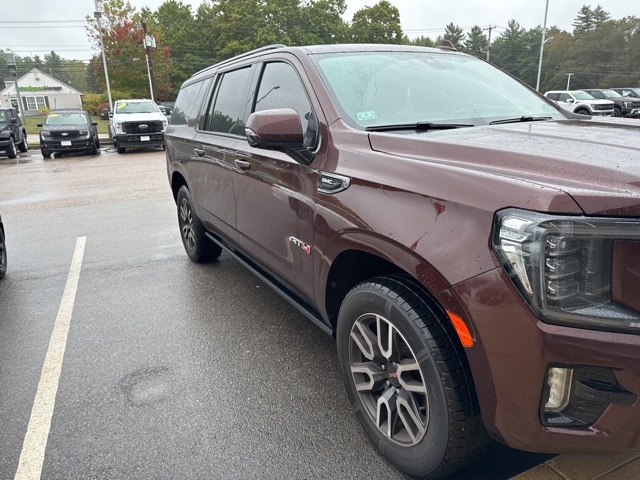 2022 Gmc Yukon XL AT4 photo 2